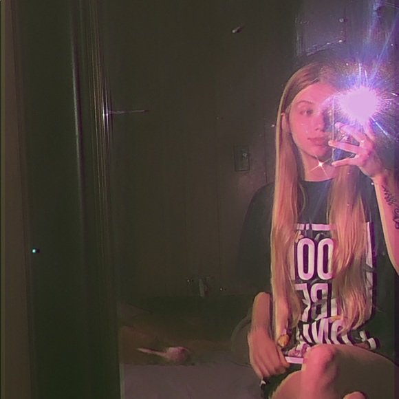 Profile Picture of Jenna Burrage (@jennanb803) on Poshmark