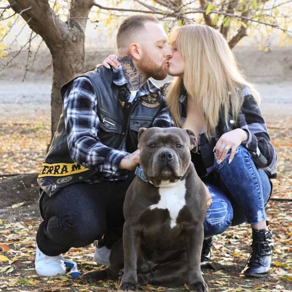 Profile Picture of Brianne Vierra (@bvierra09) on Poshmark