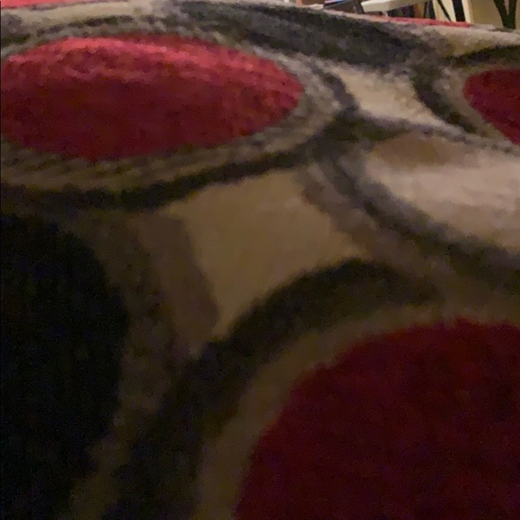 Profile Picture of Edison Loja (@edisonl18) on Poshmark