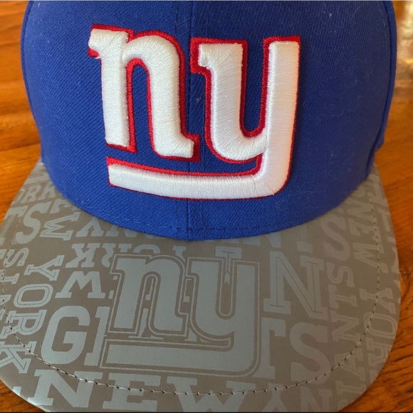 Profile Picture of Danny Santos (@dannysantos900) on Poshmark