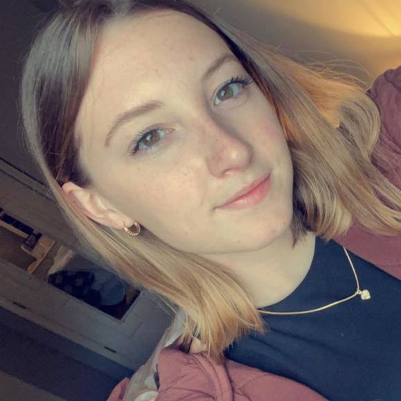 Profile Picture of Faith Hopperton (@faithhopperton) on Poshmark