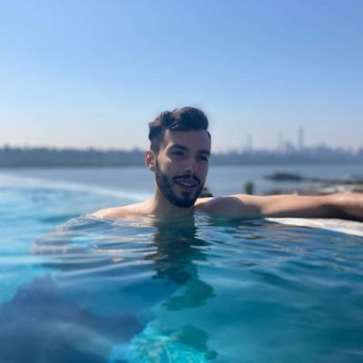 Profile Picture of Alex Araujo (@thealexaraujo) on Twitter