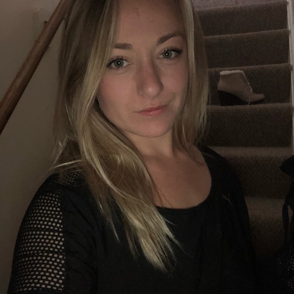 Profile Picture of Jaynel Denomme (@denommej) on Poshmark
