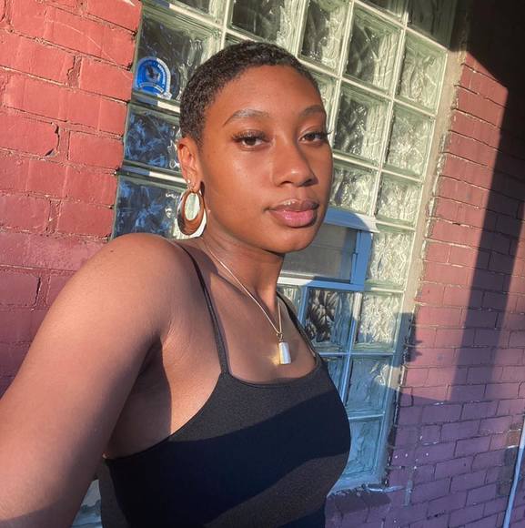 Profile Picture of Makayla Nicholson (@jadoremakayla) on Poshmark