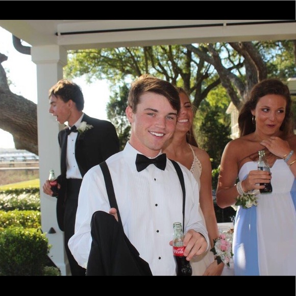 Profile Picture of John Mikell (@jmikell7) on Poshmark