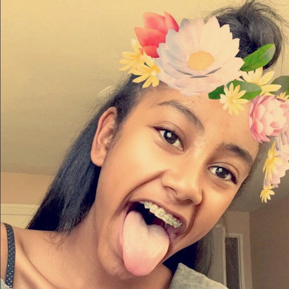 Profile Picture of Kaili Taing (@kallmekaili) on Poshmark