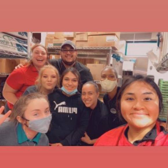 Profile Picture of Cassandra Portillo (@cassi_potillo01) on Poshmark