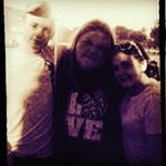 Profile Picture of carry collier (@carrybethboggs) on Instagram