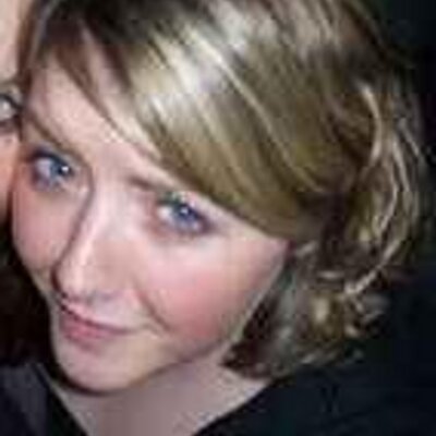 Profile Picture of Paula Kinsella (@paulaj1980) on Twitter