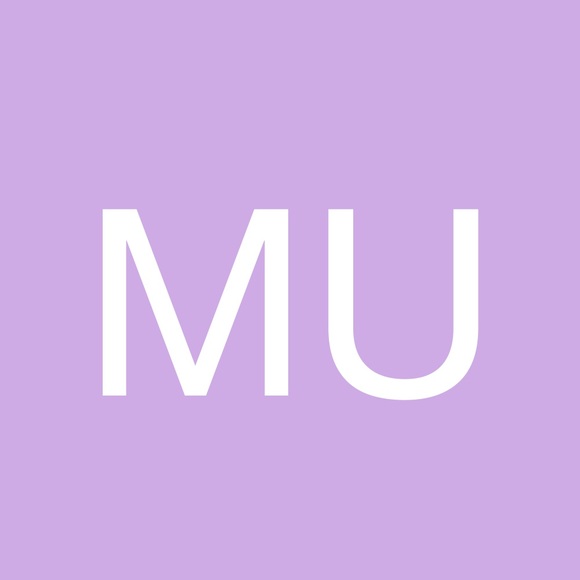 Profile Picture of Manjari Udecha (@manjariudecha) on Poshmark