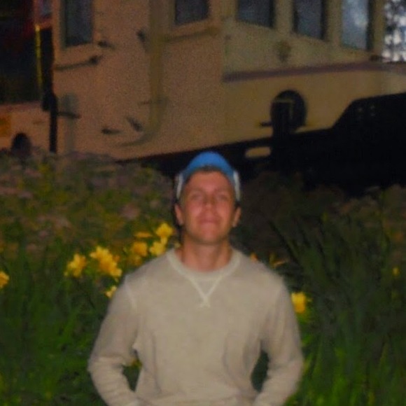 Profile Picture of Matthew Mutchler (@mutch2kool) on Poshmark