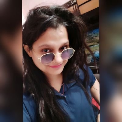 Profile Picture of Shruti Tripathi (@Shuru_officiall) on Twitter