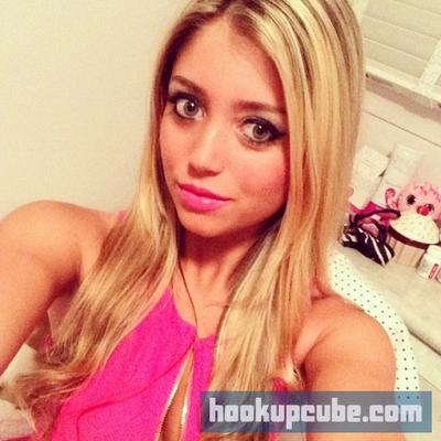 Profile Picture of Haley Kujawski (@LadJeannette) on Twitter