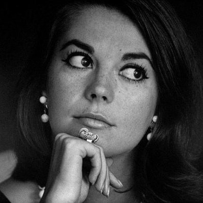 Profile Picture of Clara (@clarasmart100) on Twitter