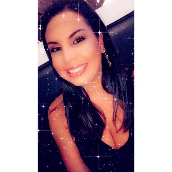 Gabrielle Morgano - Poshmark Profile Picture of Gabrielle Morgano (@gabbi7243) on Poshmark