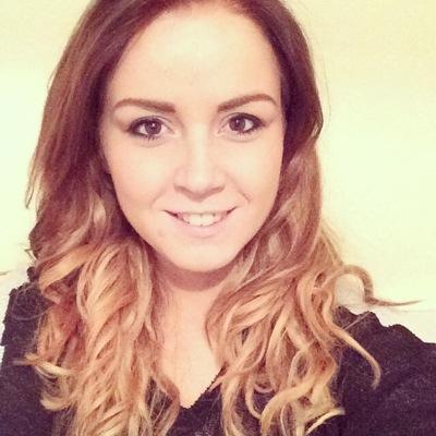 Profile Picture of Lara Evans (@xlaraevansx) on Twitter