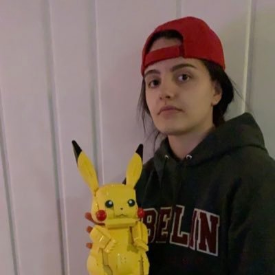 Profile Picture of Alex S. (@Sh3_Wo1f) on Twitter