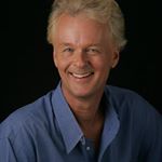 Profile Picture of Jon England (@velvetpiano) on Instagram