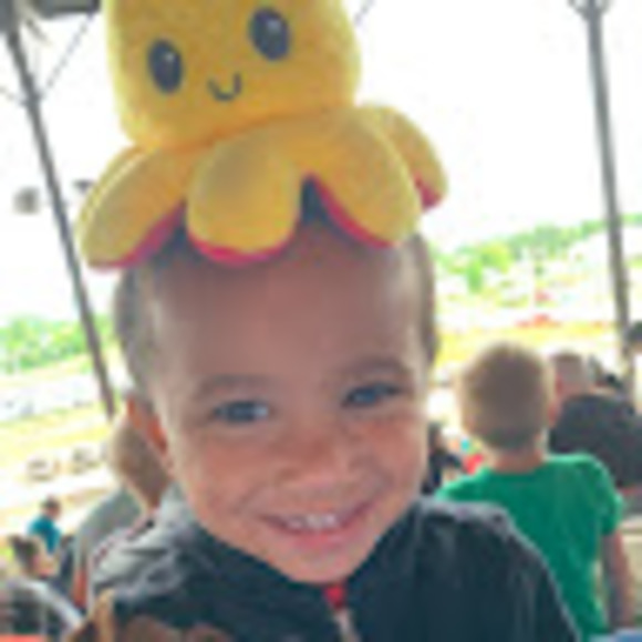 Profile Picture of Jada Hughes (@jadahughes681) on Poshmark