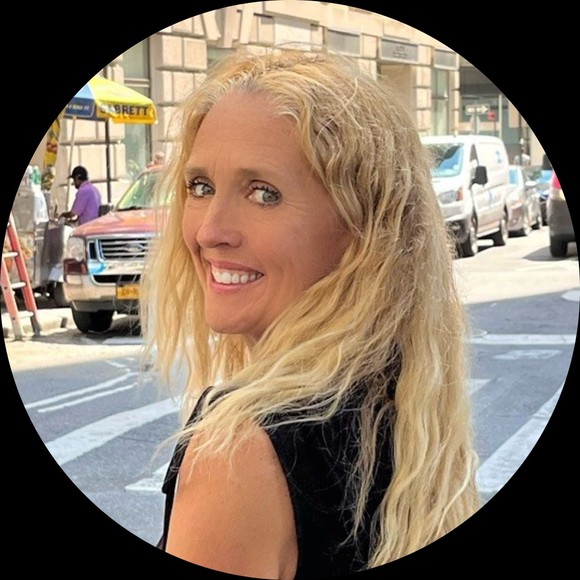 Profile Picture of Nancy Bradley (@jennasmommy) on Poshmark