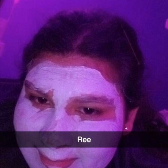 Profile Picture of Laurisa Nelson (@laurisa_nelson) on Poshmark