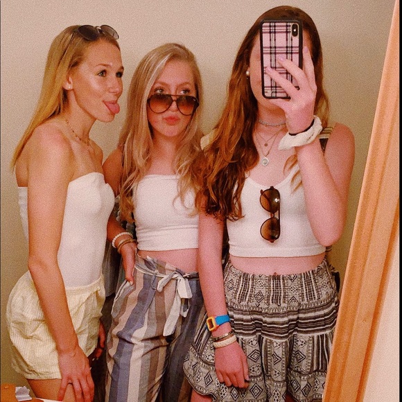 Profile Picture of Meghan Kenneally (@m_kenneally) on Poshmark