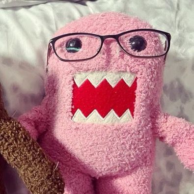 Profile Picture of kim (@kimdr3cula_) on Tiktok