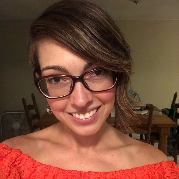 Profile Picture of Beverly Paulk (@bevpaulk1801) on Poshmark