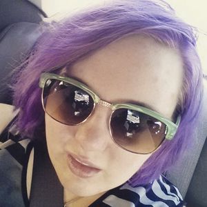 Profile Picture of Becca Murray (@brightsalot) on Myspace