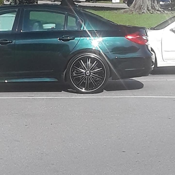 Profile Picture of Jason Cherry (@jasoncherry34) on Poshmark