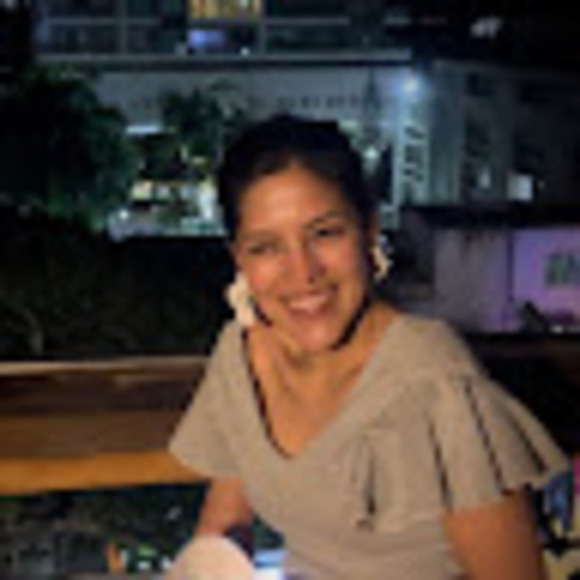 Profile Picture of Brenda Corsan (@brecacorsan) on Poshmark