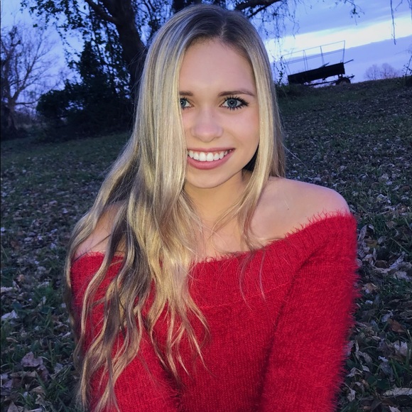 Profile Picture of Hope Cunningham (@hope_cunningham) on Poshmark