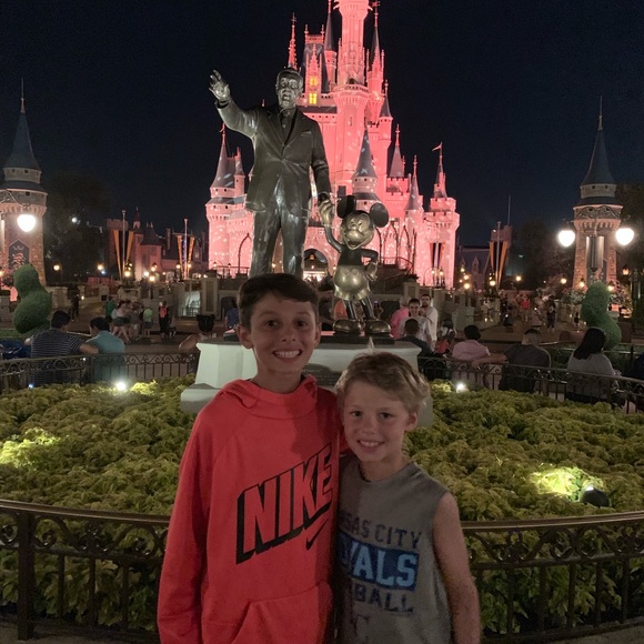 Profile Picture of Landon Boldra (@landoghini2103) on Poshmark