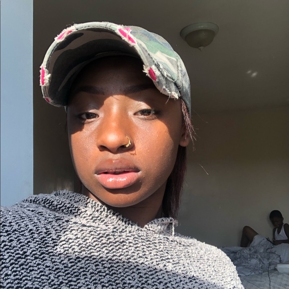 Taniyq Wormley - Poshmark Profile Picture of Taniyq Wormley (@twormley120) on Poshmark