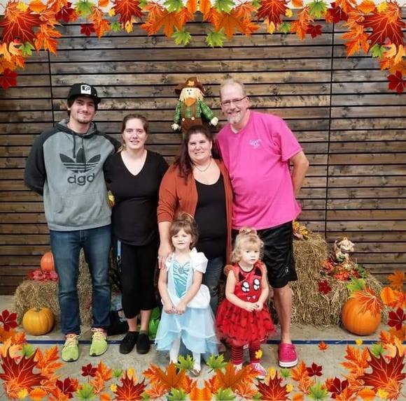 Profile Picture of Julie Tebeest (@julanna) on Poshmark