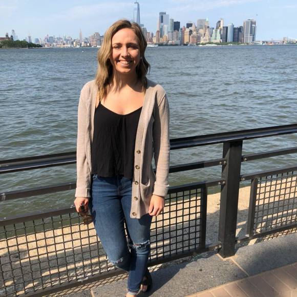 Profile Picture of Megan Connor (@meganfcconnor) on Poshmark