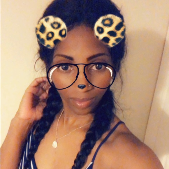 Profile Picture of Sylvia Pinnock (@spinnock436) on Poshmark