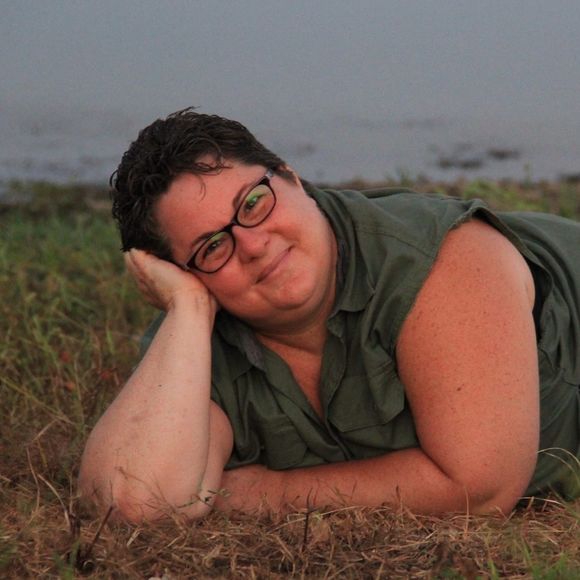 Profile Picture of Tina Vincent schaefer (@homemomma) on Poshmark