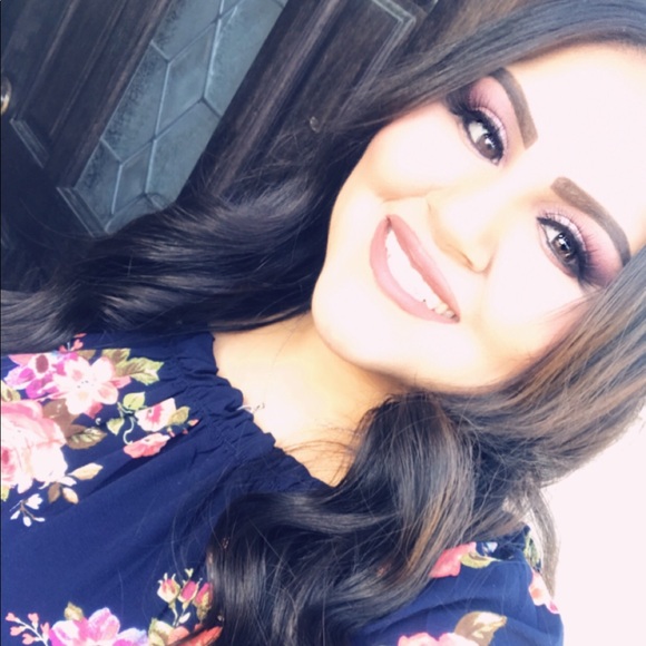 Profile Picture of Myrna Soto (@myrnasoto) on Poshmark