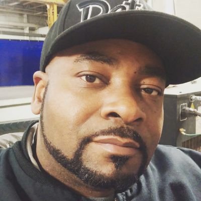 Profile Picture of Ray  Dupree (@BIGRAYSROOM) on Twitter
