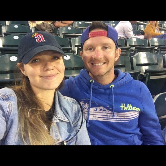 Profile Picture of David Pinzon (@dpinzon14) on Poshmark