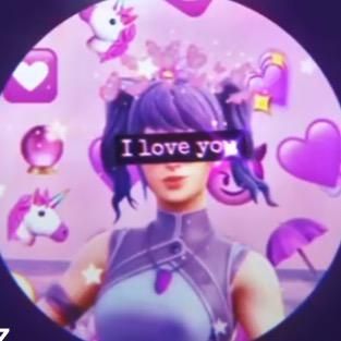 Profile Picture of briannaatttawaaywy (@gamergirl._.wuvyou) on Tiktok