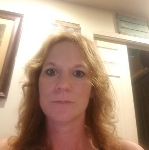 Profile Picture of Sherry Wiensch (@sherryray1973_) on Poshmark