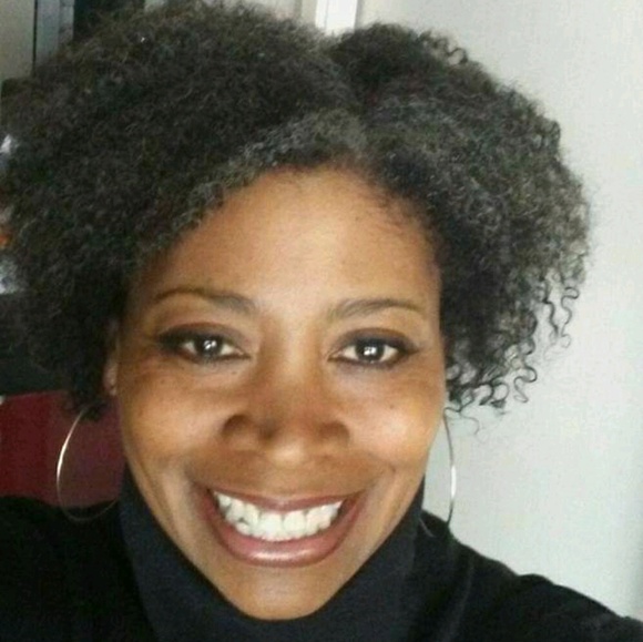 Profile Picture of Erica Fredrick (@eefredrick) on Poshmark