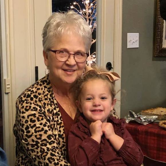 Profile Picture of Debbie Neidecker (@neidecker) on Poshmark