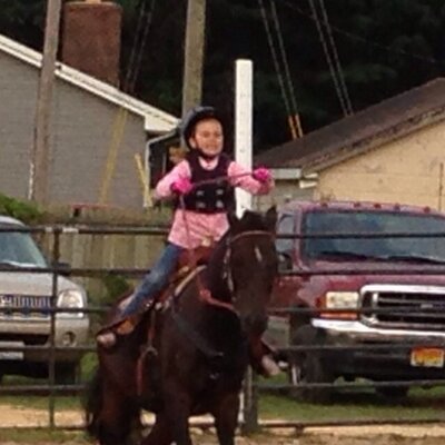 Profile Picture of Dot Doneker (@DonekerDot) on Twitter