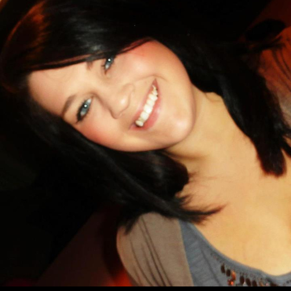 Profile Picture of Tori Mccumbee (@torileigh) on Poshmark