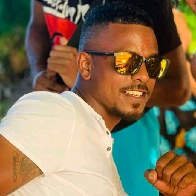 Profile Picture of Cedric Francis (@cedric_francis) on Tiktok