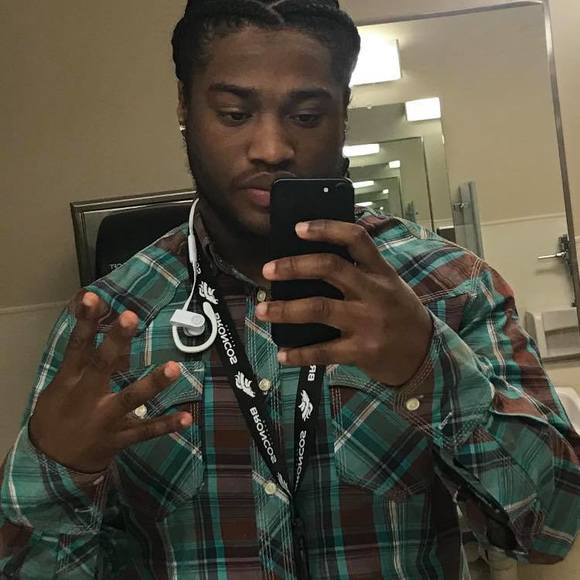 Profile Picture of Ray Chappell (@raydchappell) on Poshmark