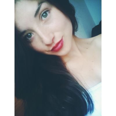 Profile Picture of Lorena Ballesteros (@LorenaB2412) on Twitter